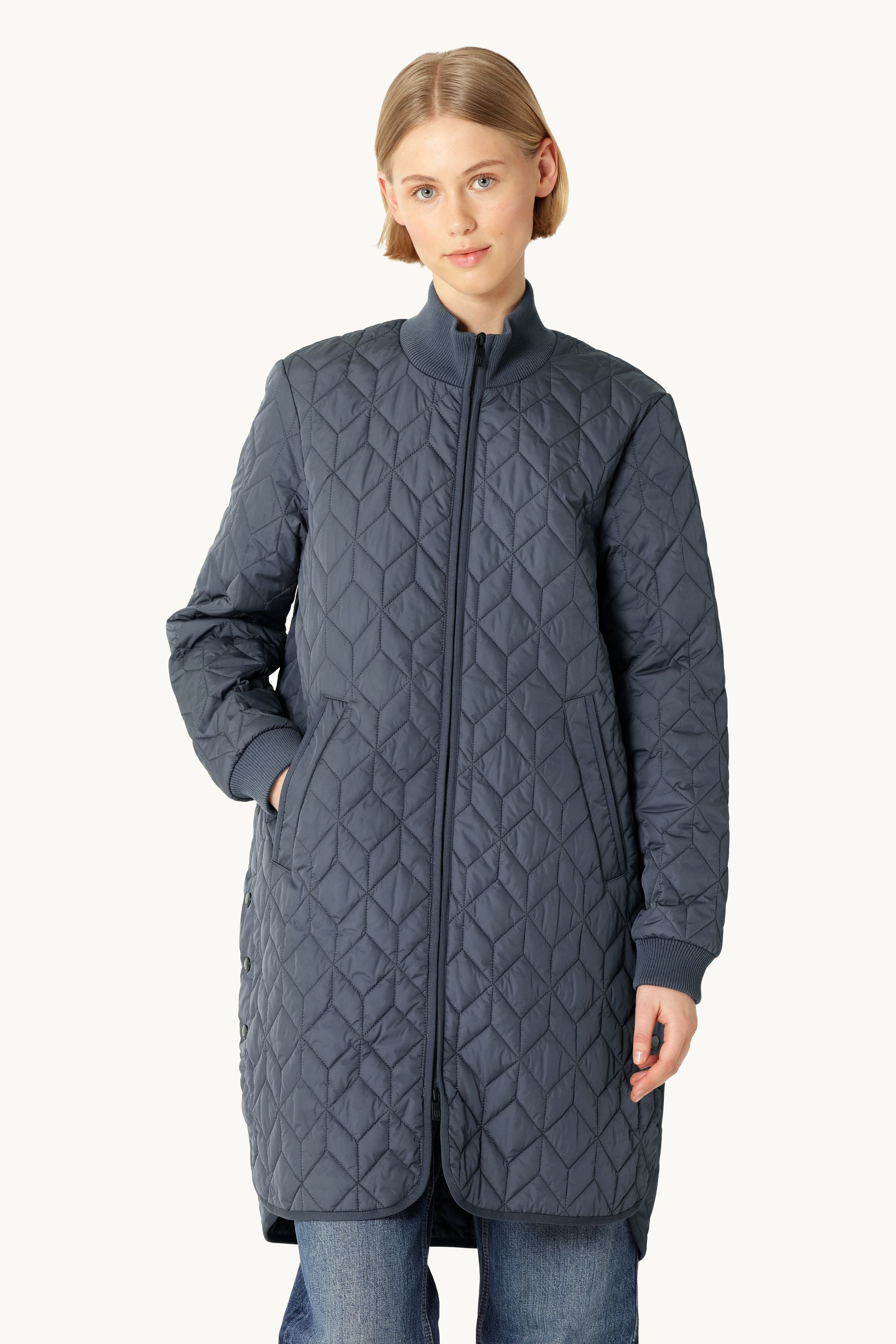 Langer Steppmantel - Ombre Blue