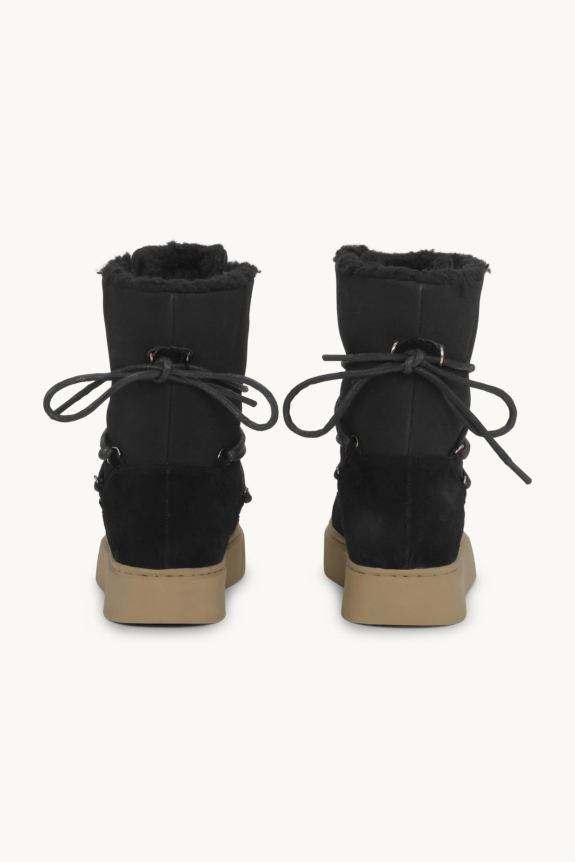 Winterstiefel mit Schnürung - Black Natural