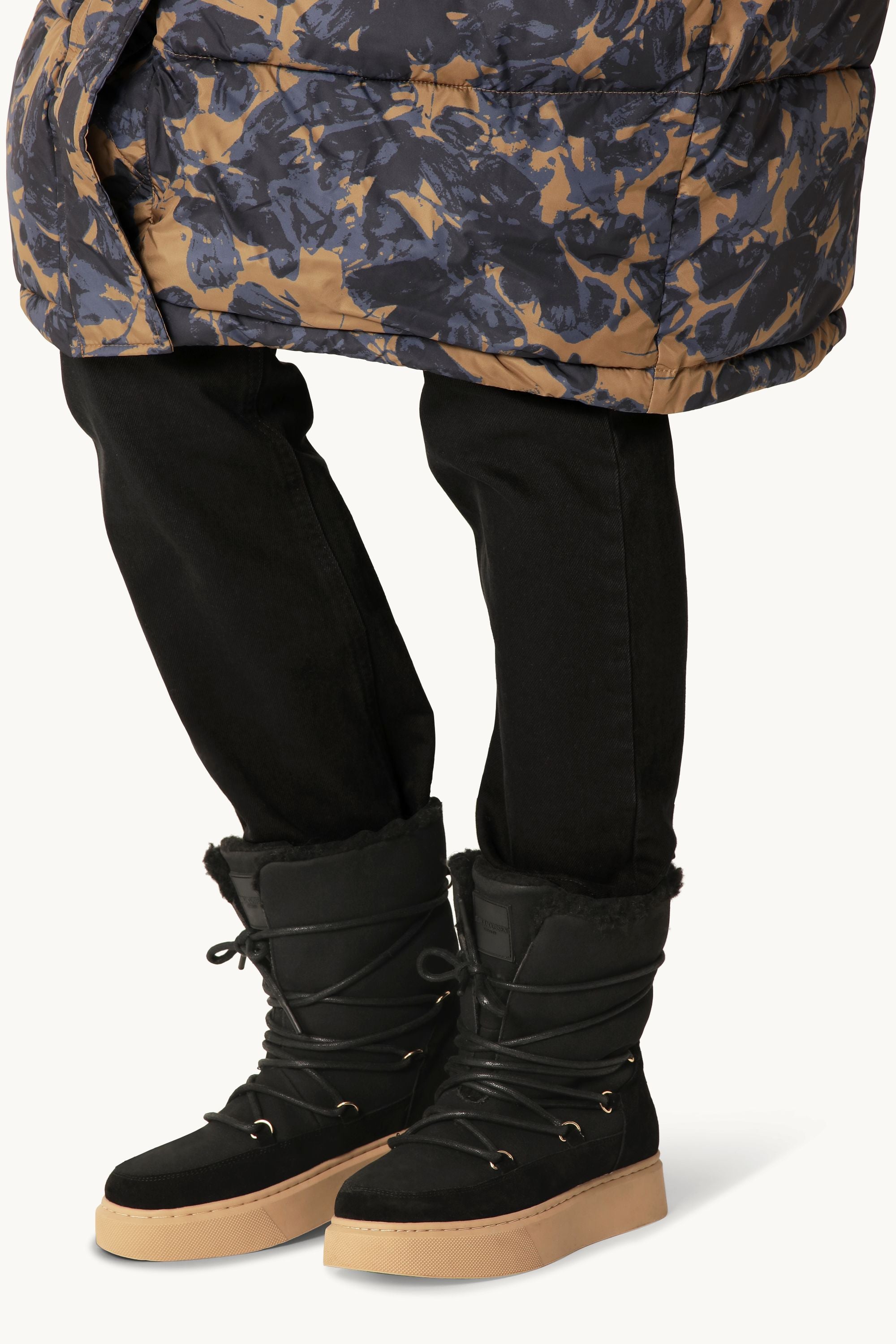 Winterstiefel mit Schnürung - Black Natural