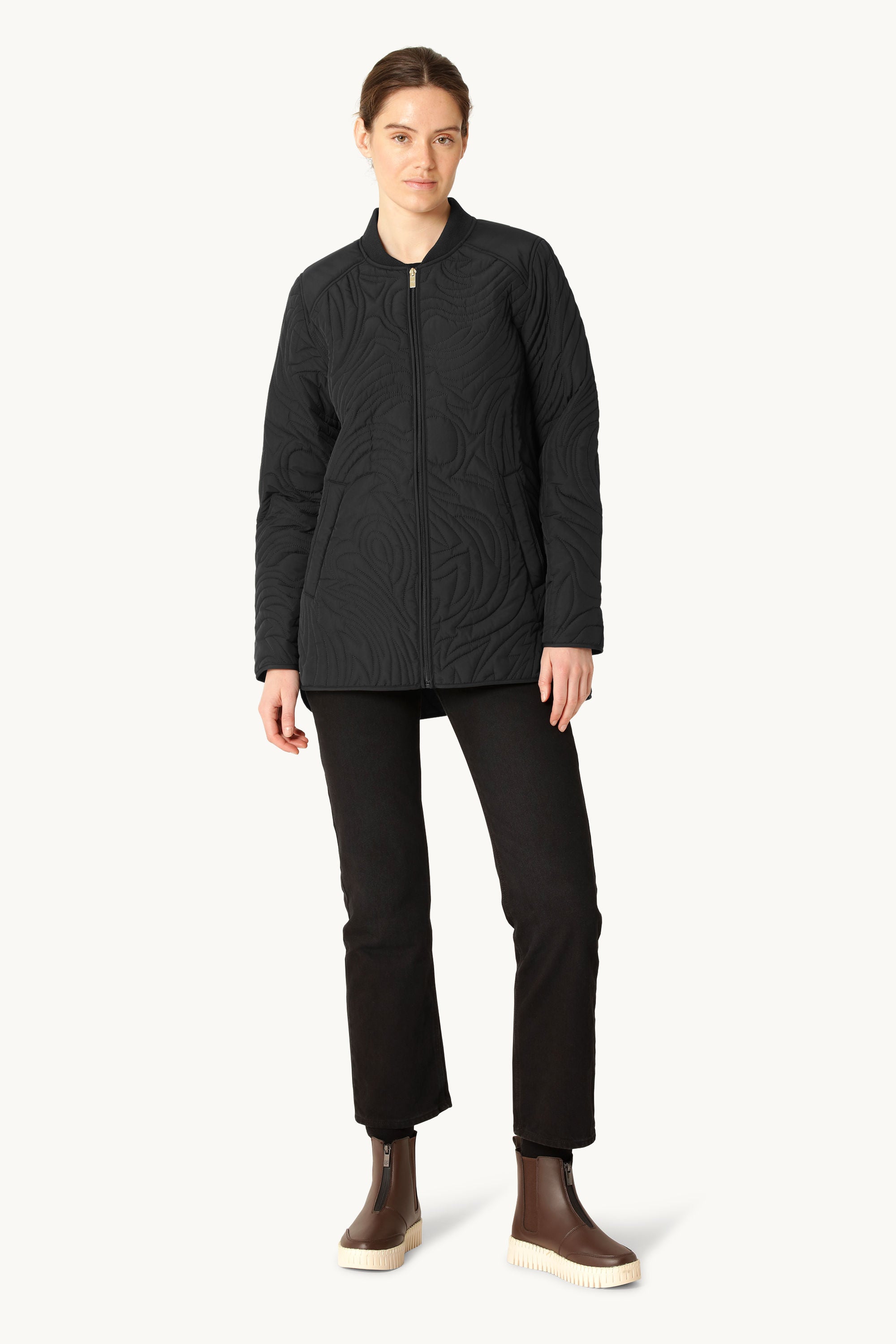 Kurze Steppjacke - Black