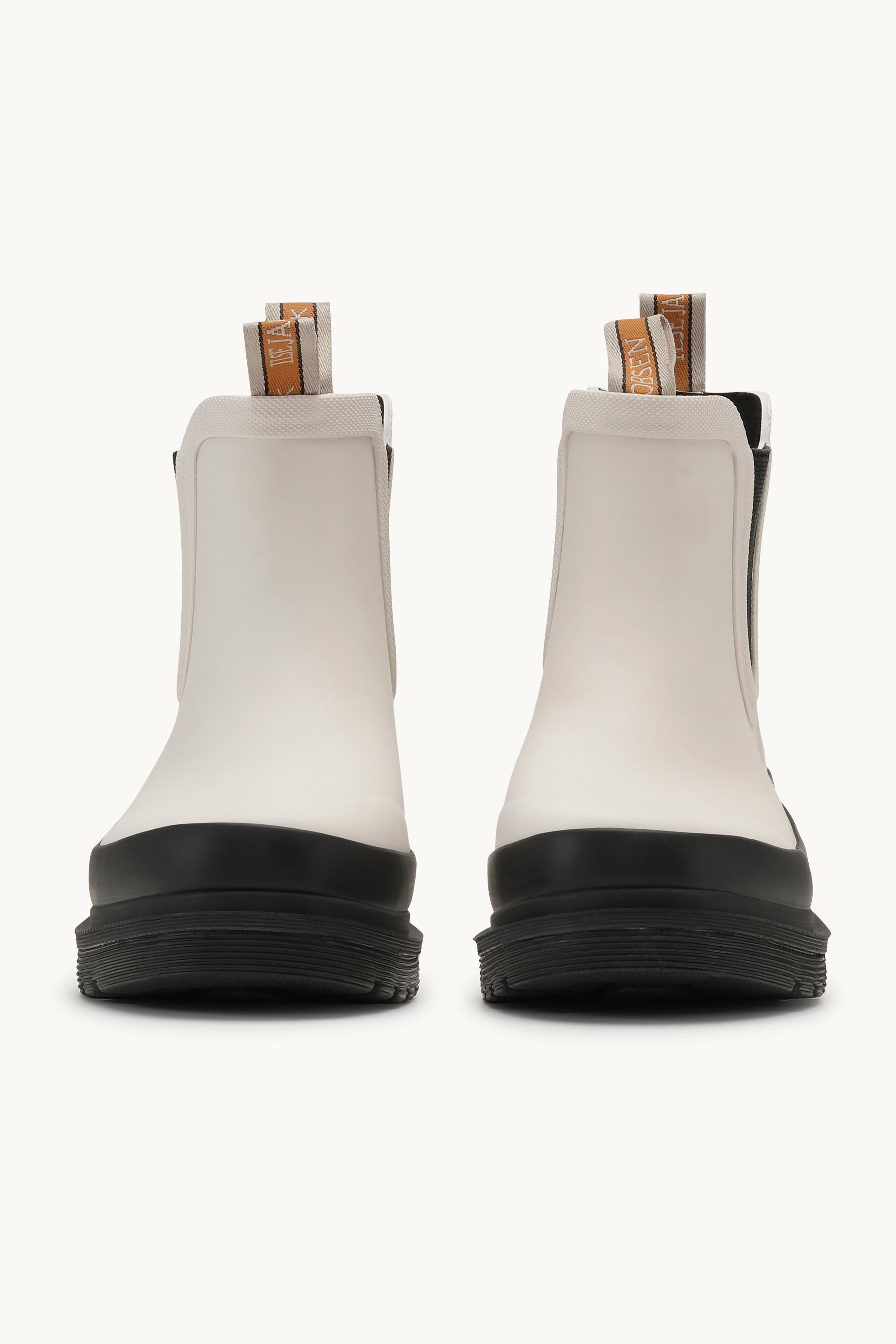 Chelsea Rain - Milk Creme