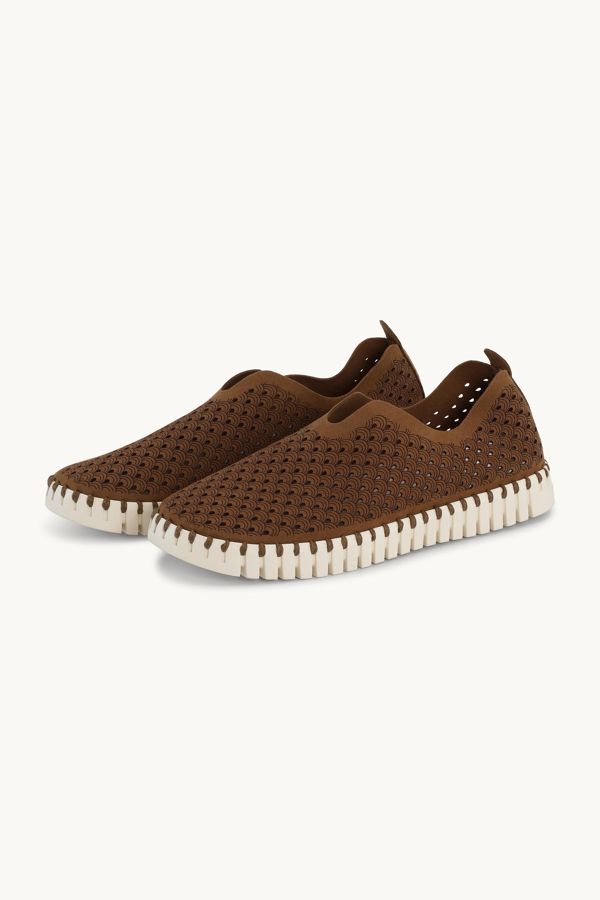 Tulip Slipper - Tannin