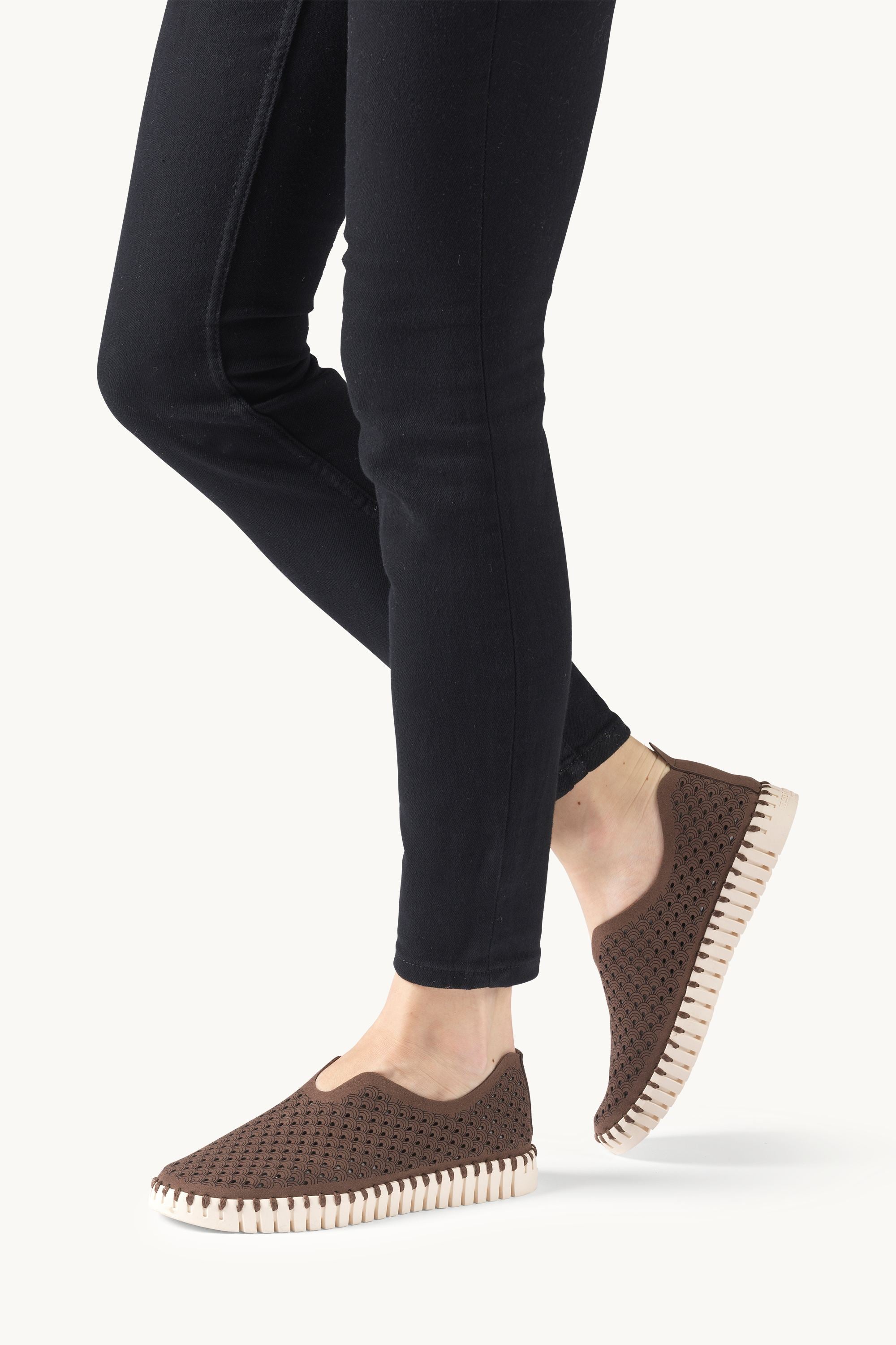 Tulip Schuh - Brown Pearled Ivory