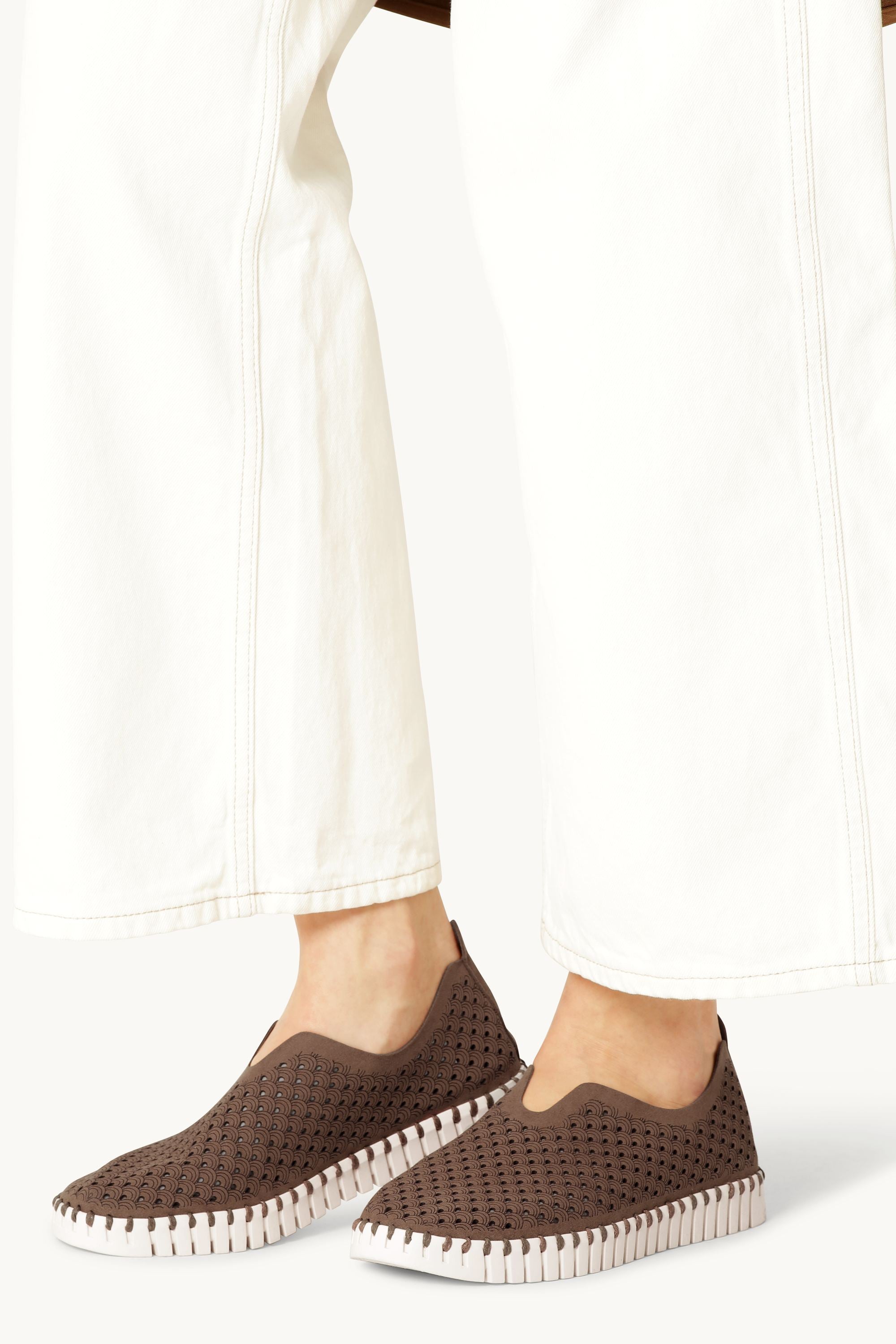 Tulip Slipper - Mocca