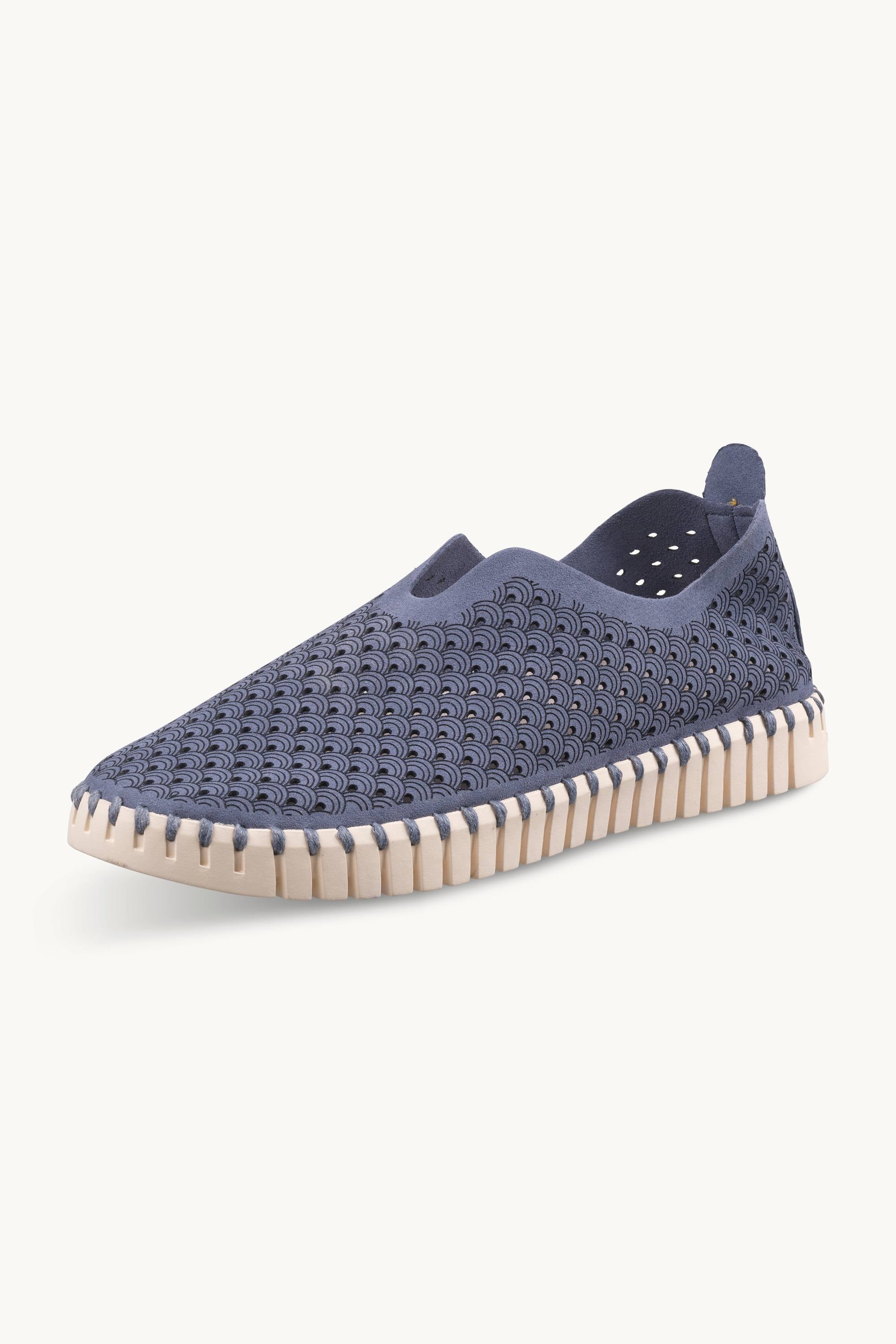 Tulip Schuh - Ombre Blue Pearled Ivory