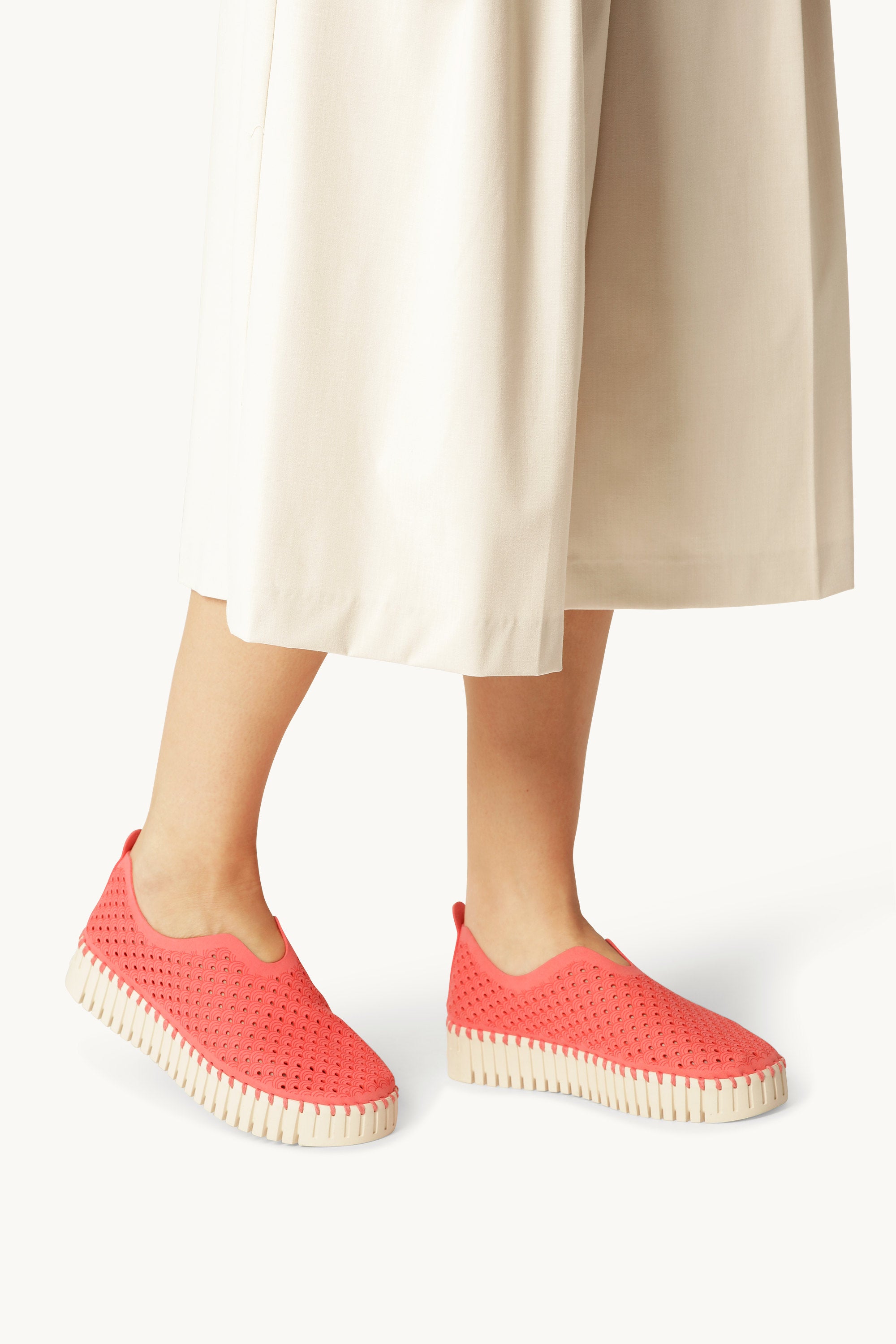 Platform Tulip Slipper - Raspberry