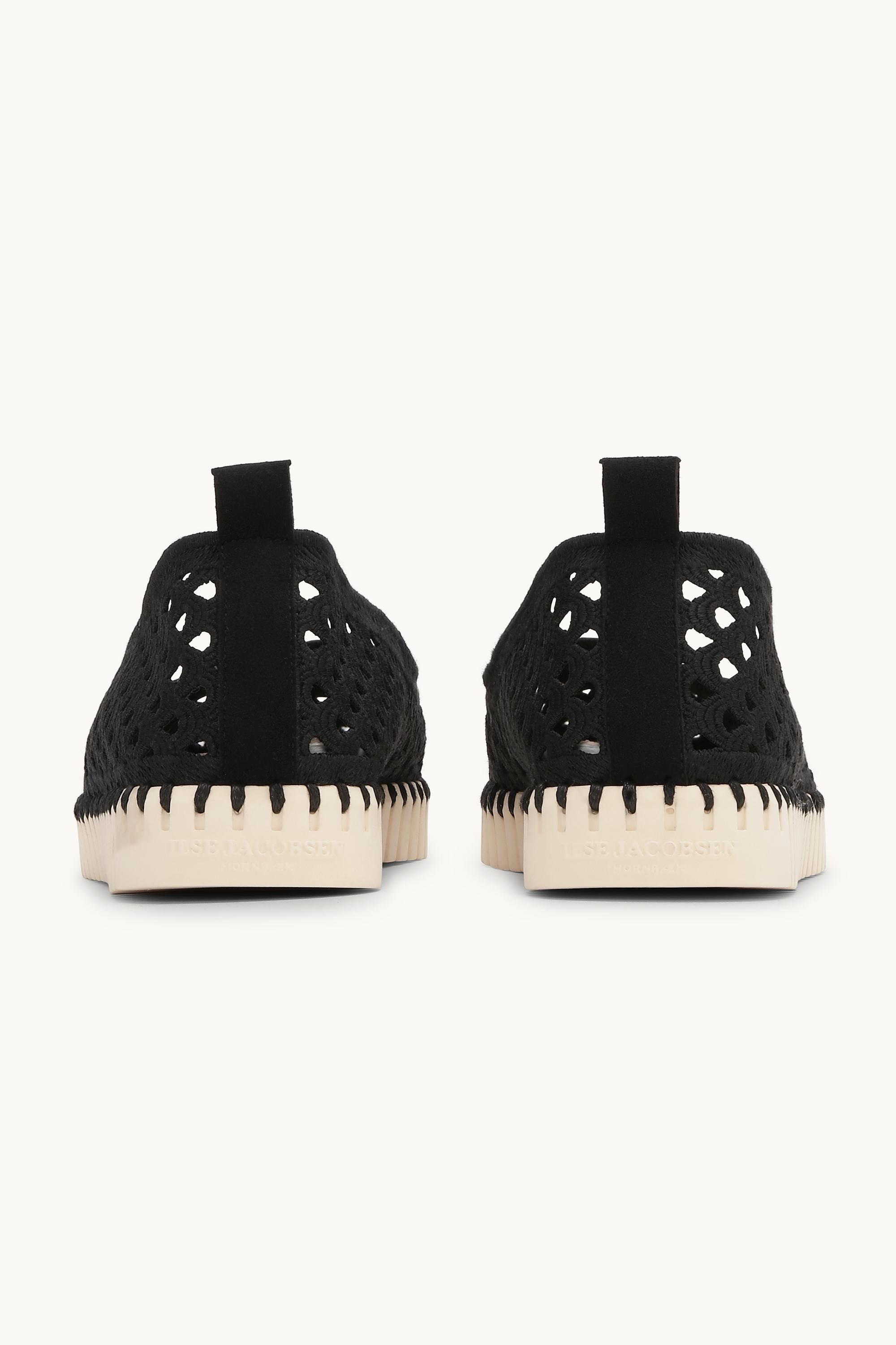 Tulip Electric Ballerina - Black Pearled Ivory