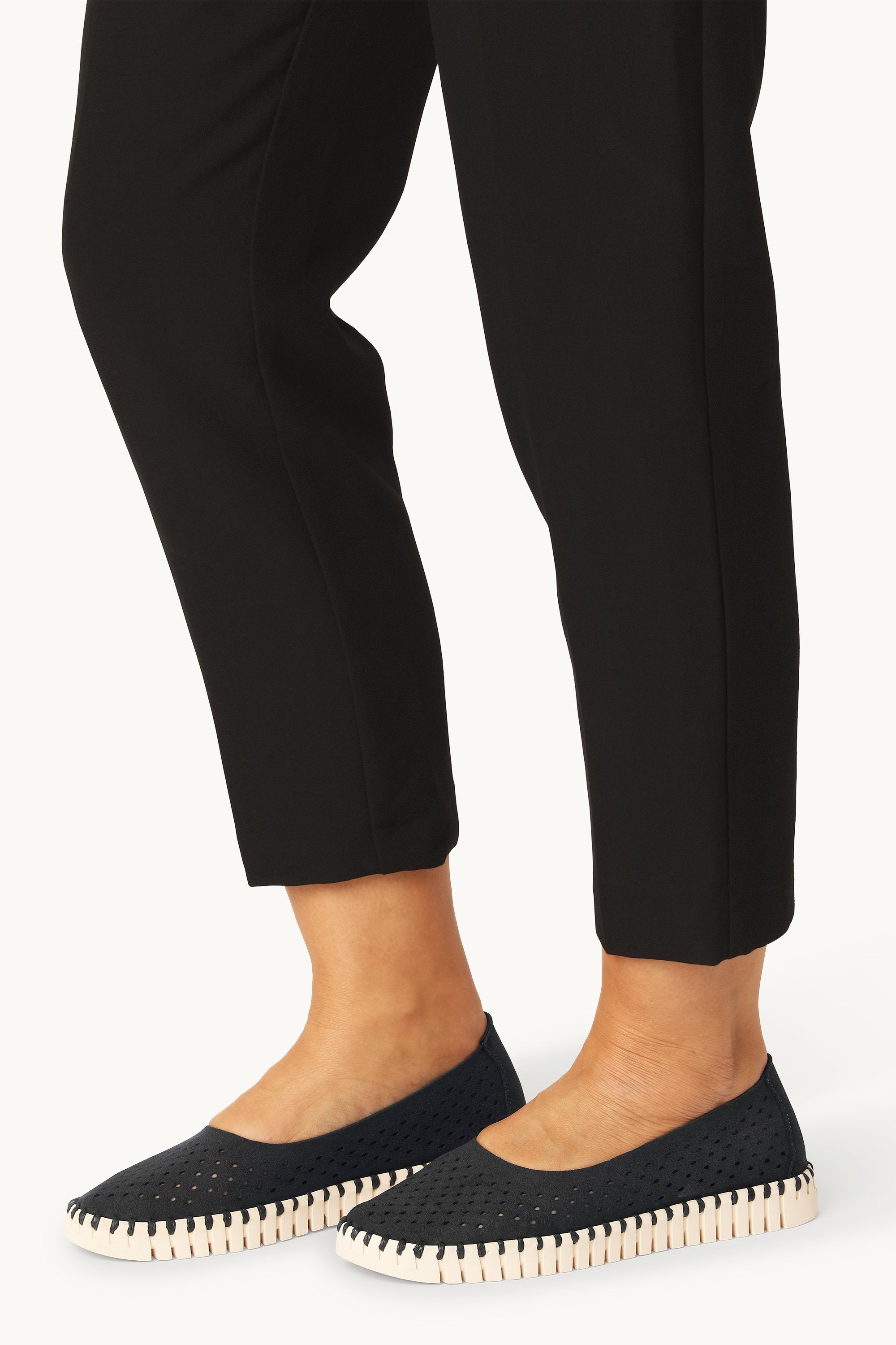 Ballerinas - Black Pearled Ivory