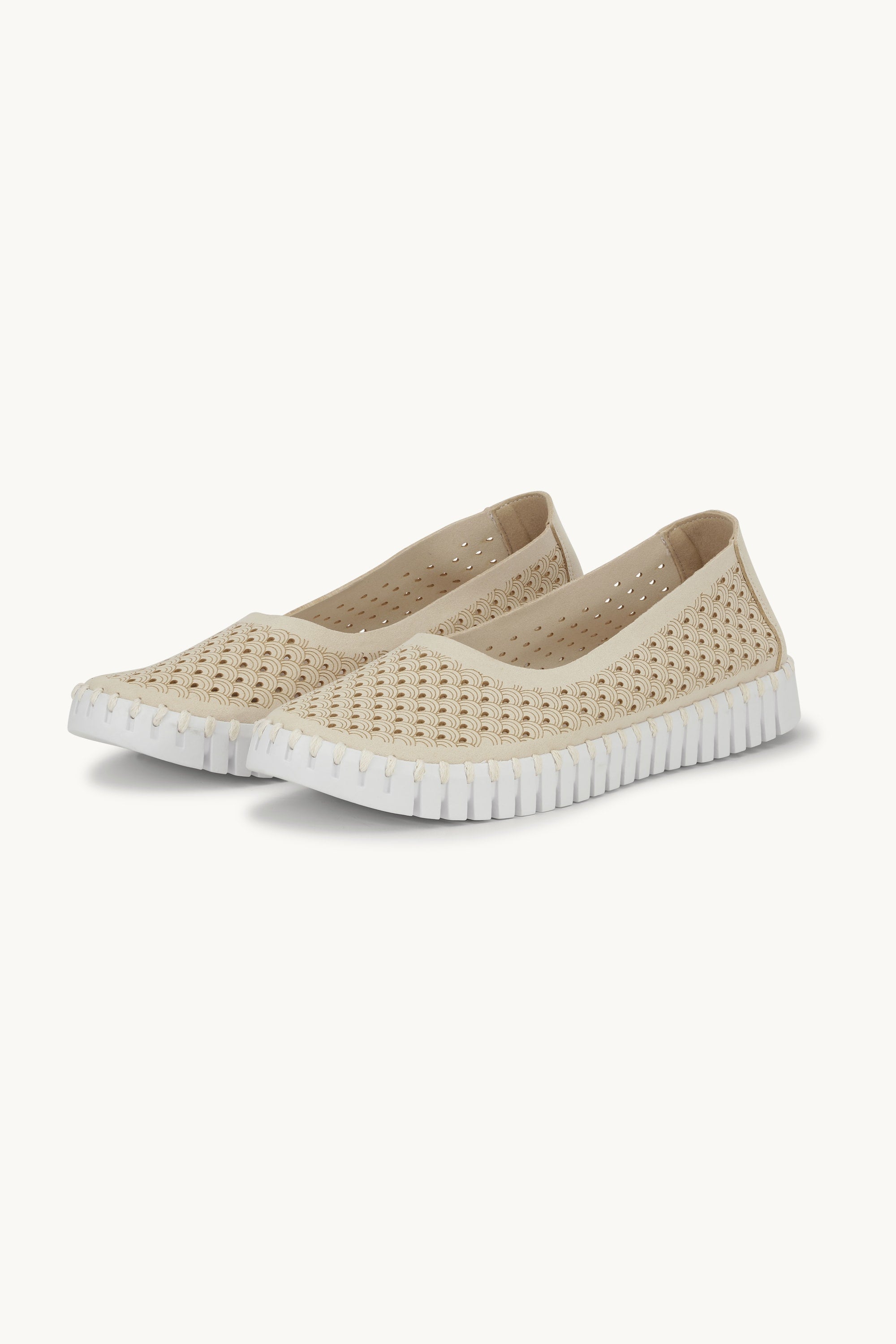 Ballerinas - Kit White