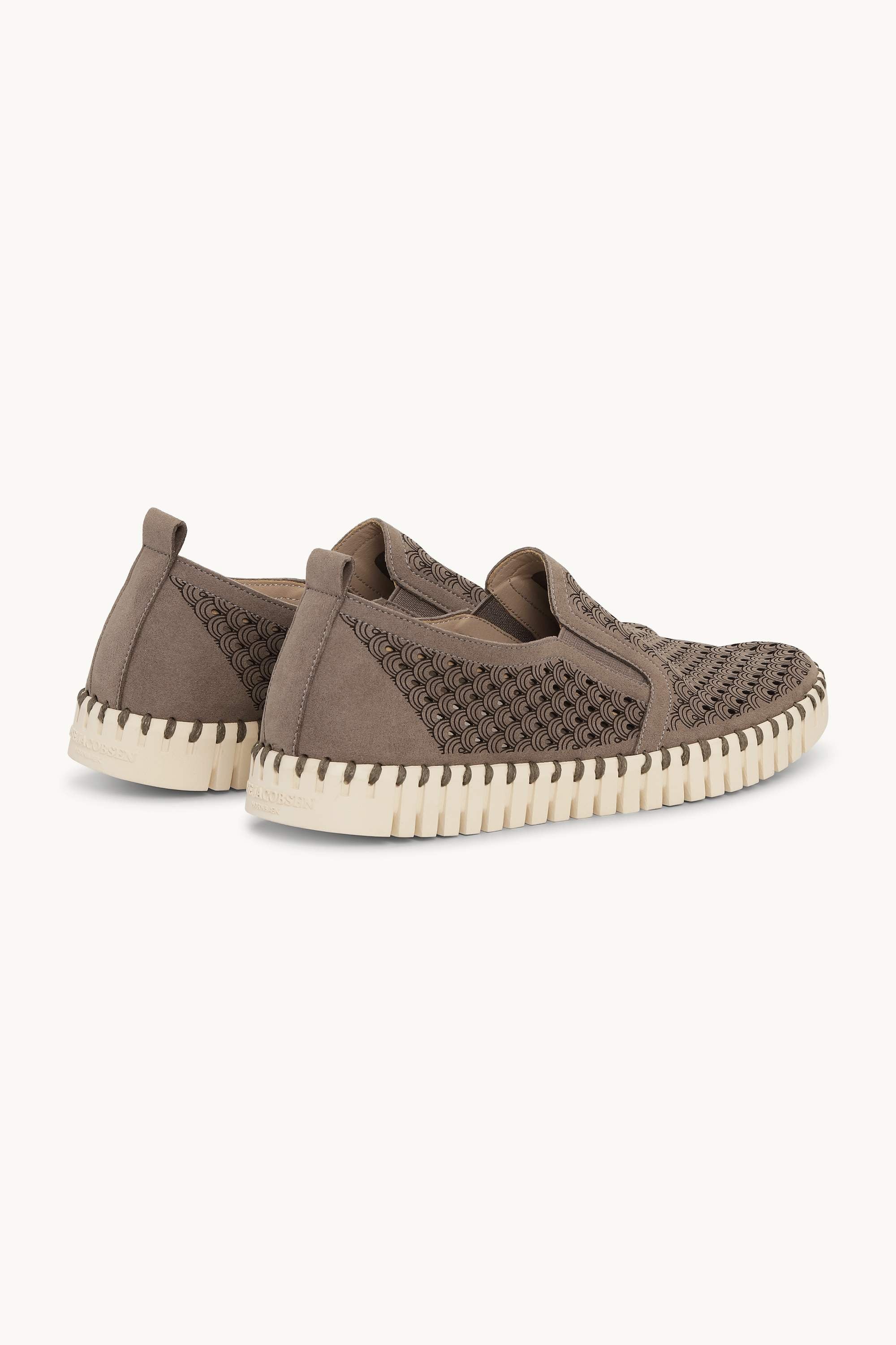 Tulip Flats - Falcon Pearled Ivory