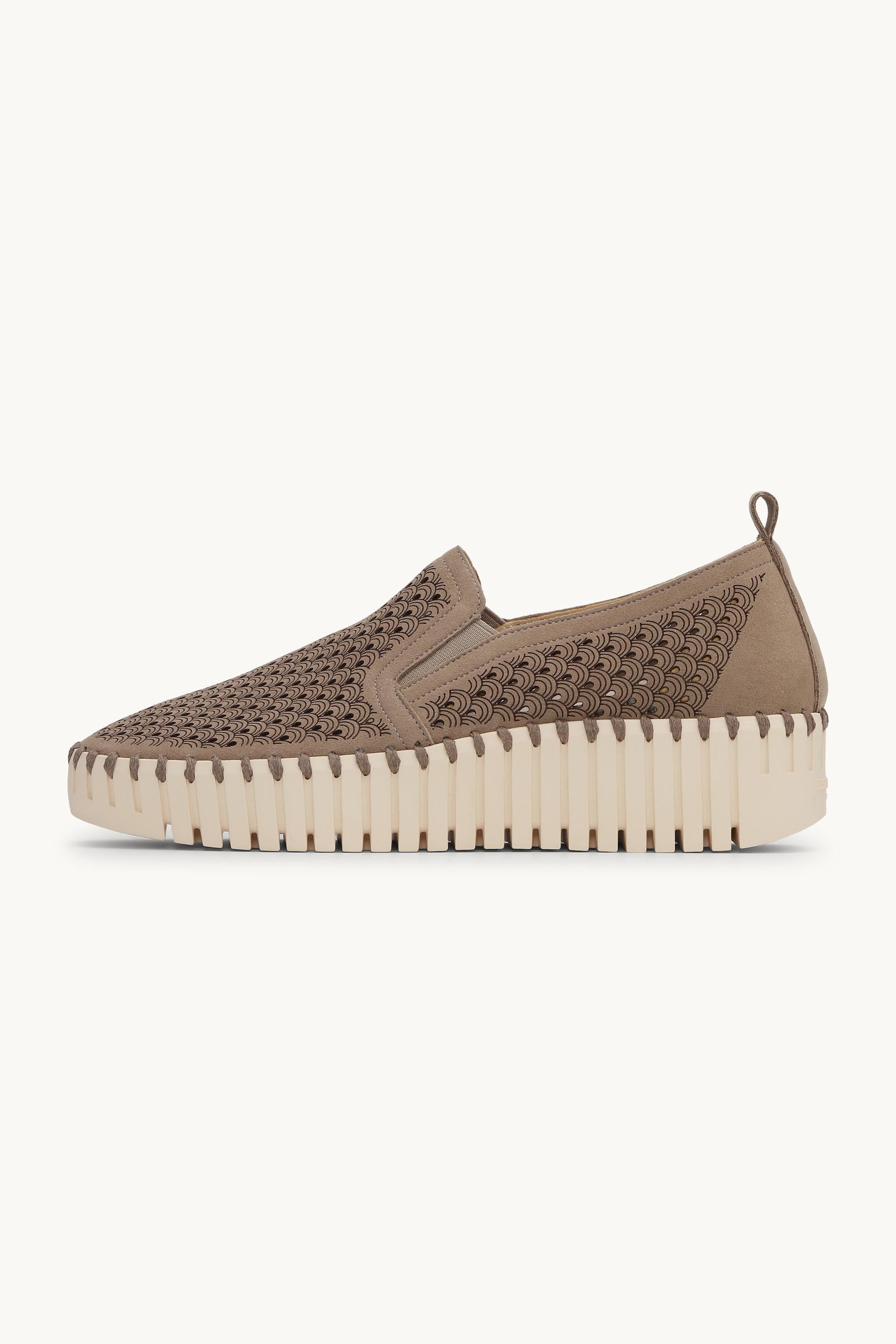 Tulip Slip-On - Falcon Pearled Ivory
