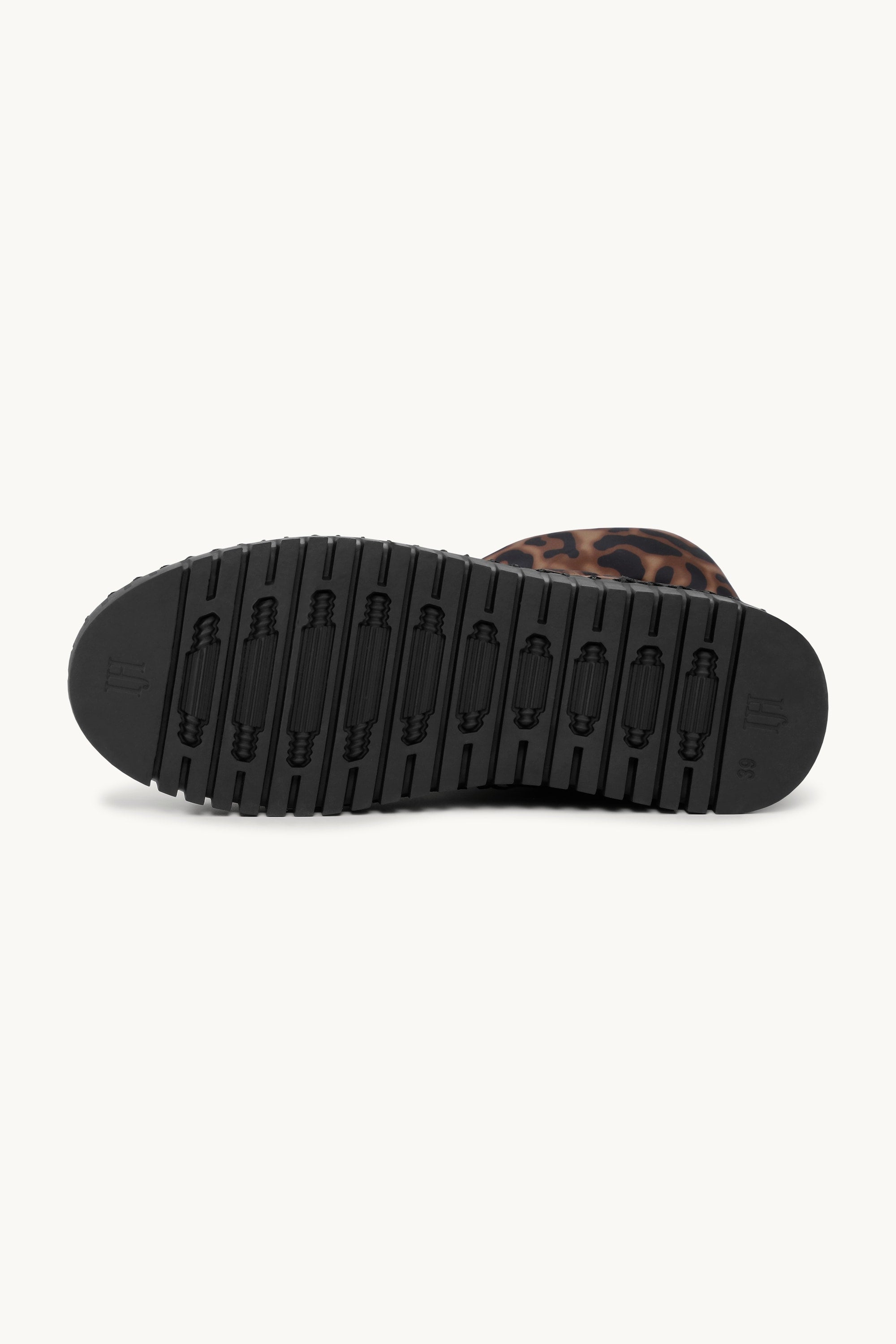 Tulip Padded Winter Boot - Brown Panthera Print Black