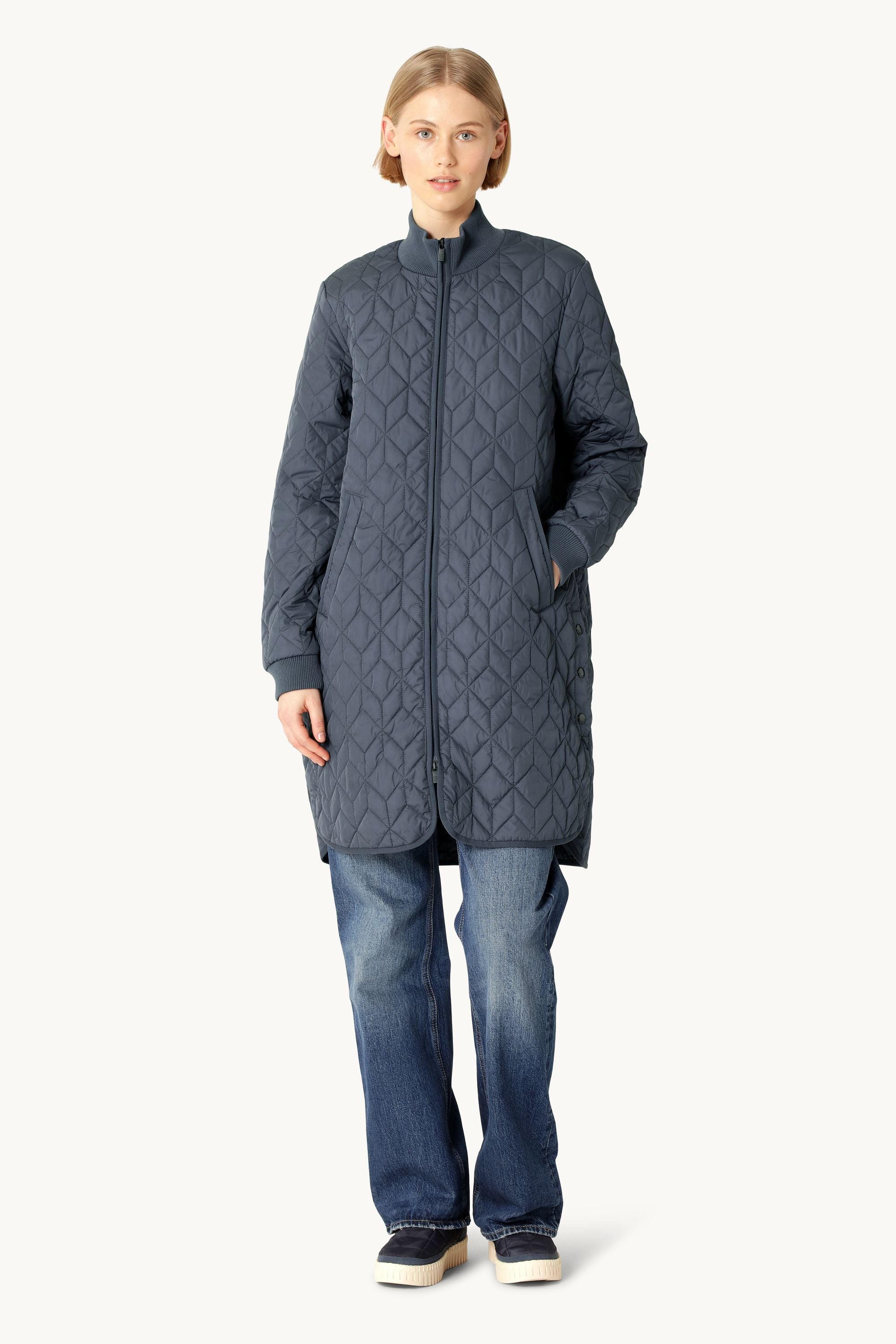 Langer Steppmantel - Ombre Blue