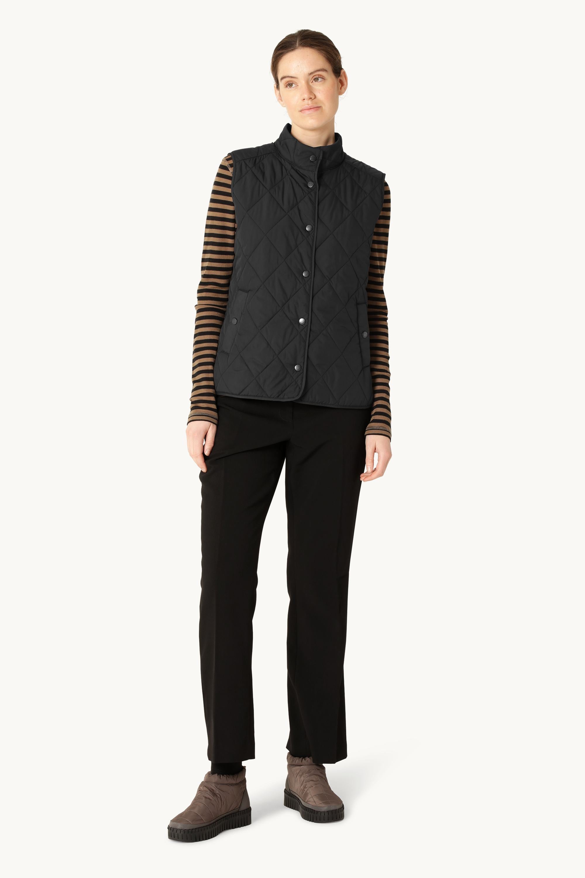 Quilted Short Vest - Black