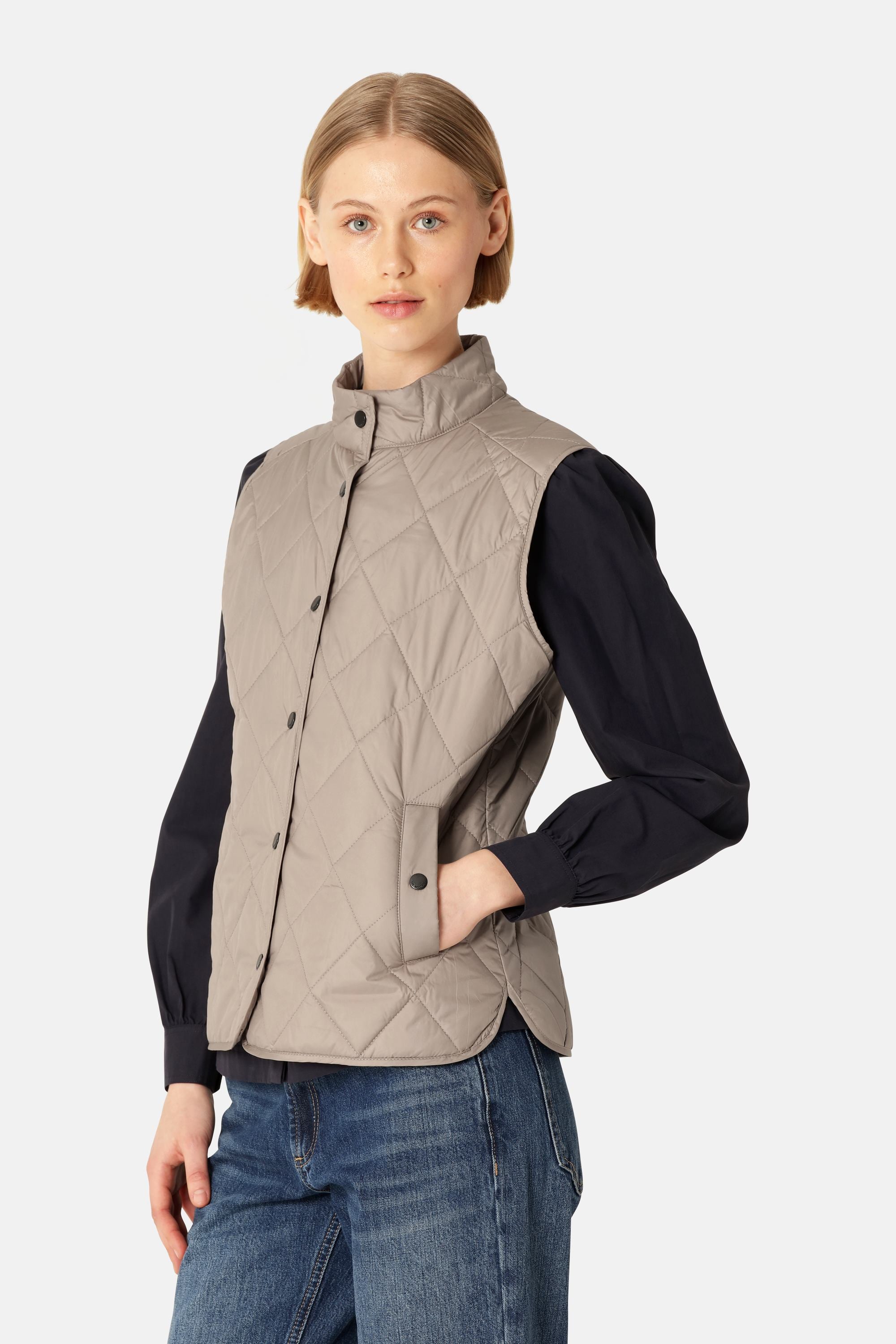 Quilted Short Vest - Greige