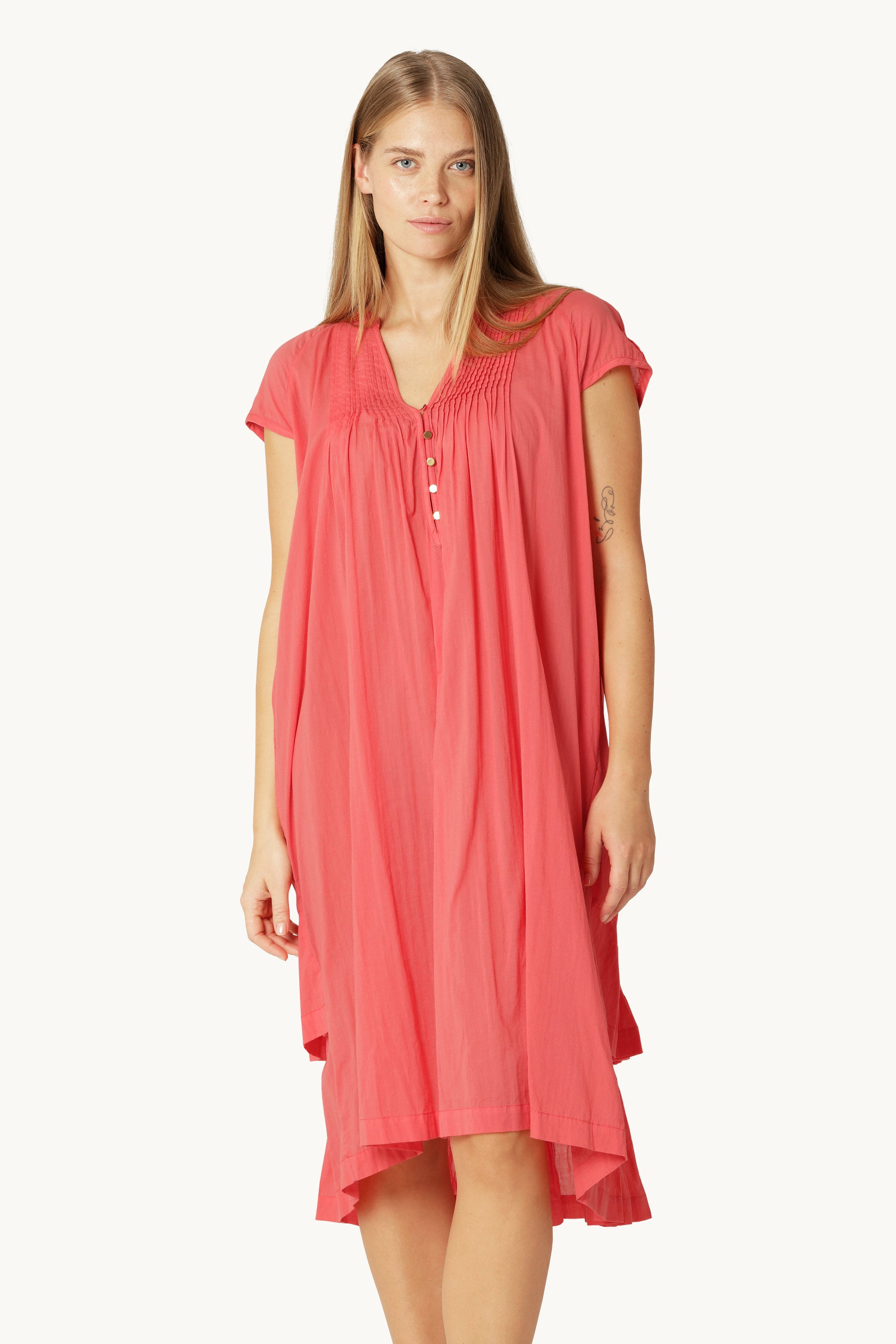 Langes Kleid mit Kurzen Ärmeln - Spiced Coral