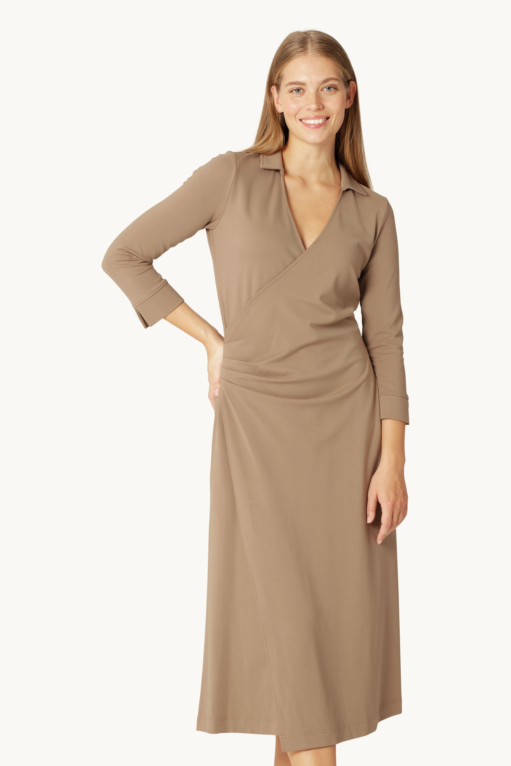 Kleid mit Langen Ärmeln und Falten - Greige