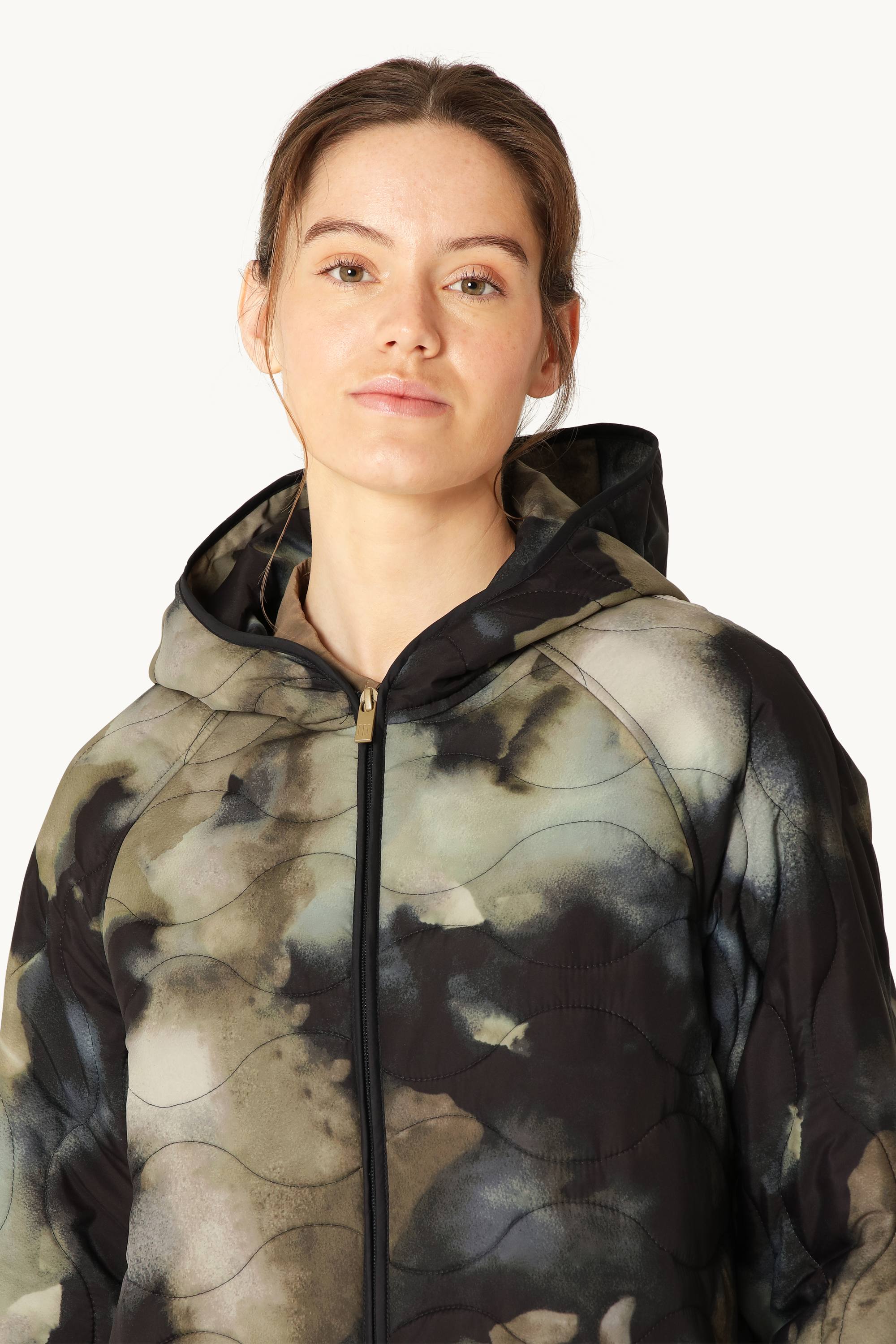 Long Quilt Jacket with Hood - Moss Print