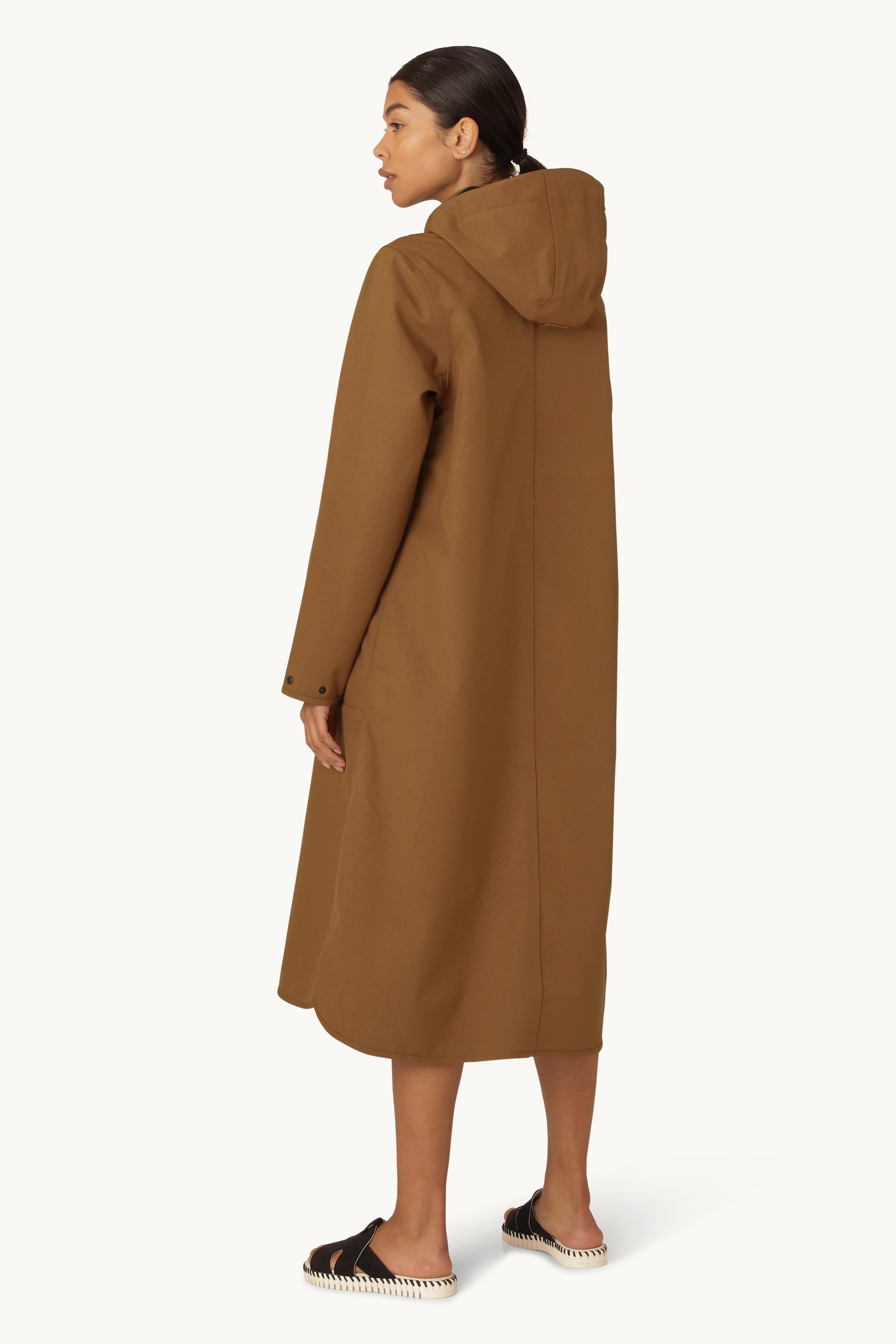 Raincoat - Walnut