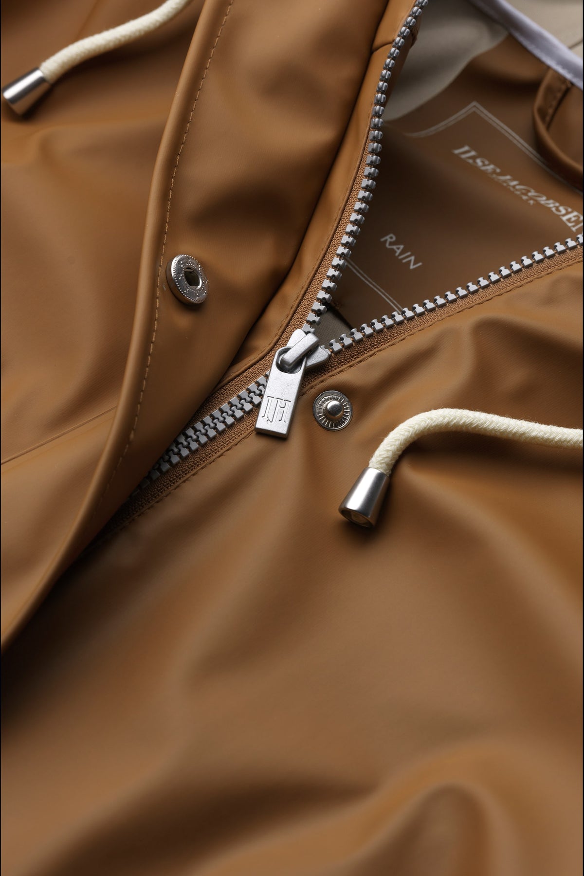 Kurze Regenjacke - Toffee