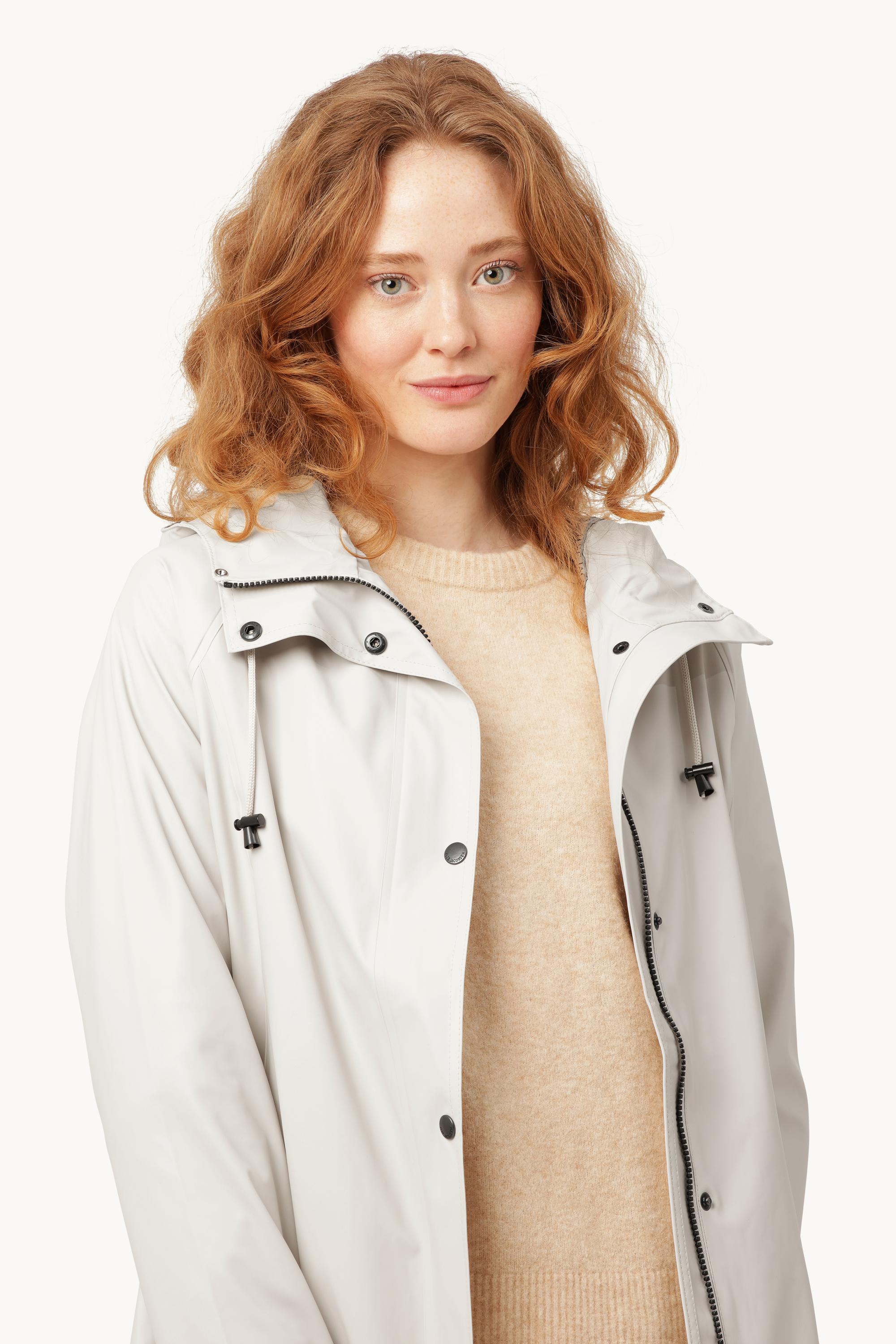 Short Raincoat - Milk Creme