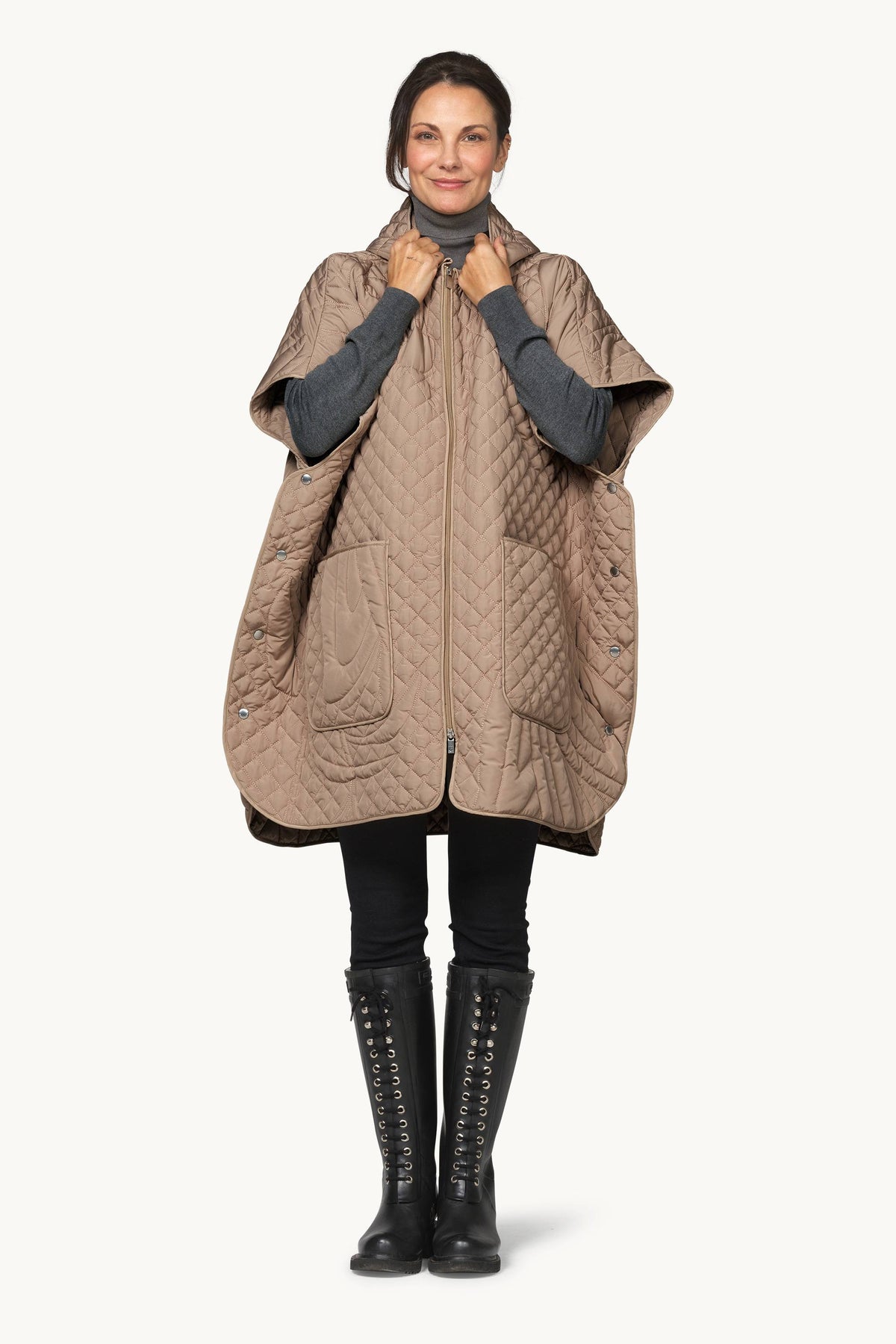 Gesteppter Poncho - Sepia Tint