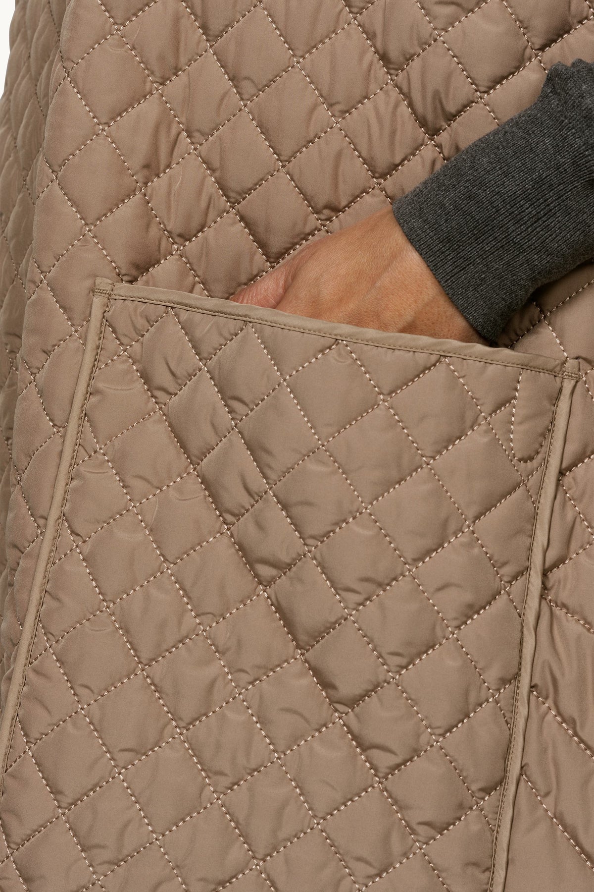 Gesteppter Poncho - Sepia Tint