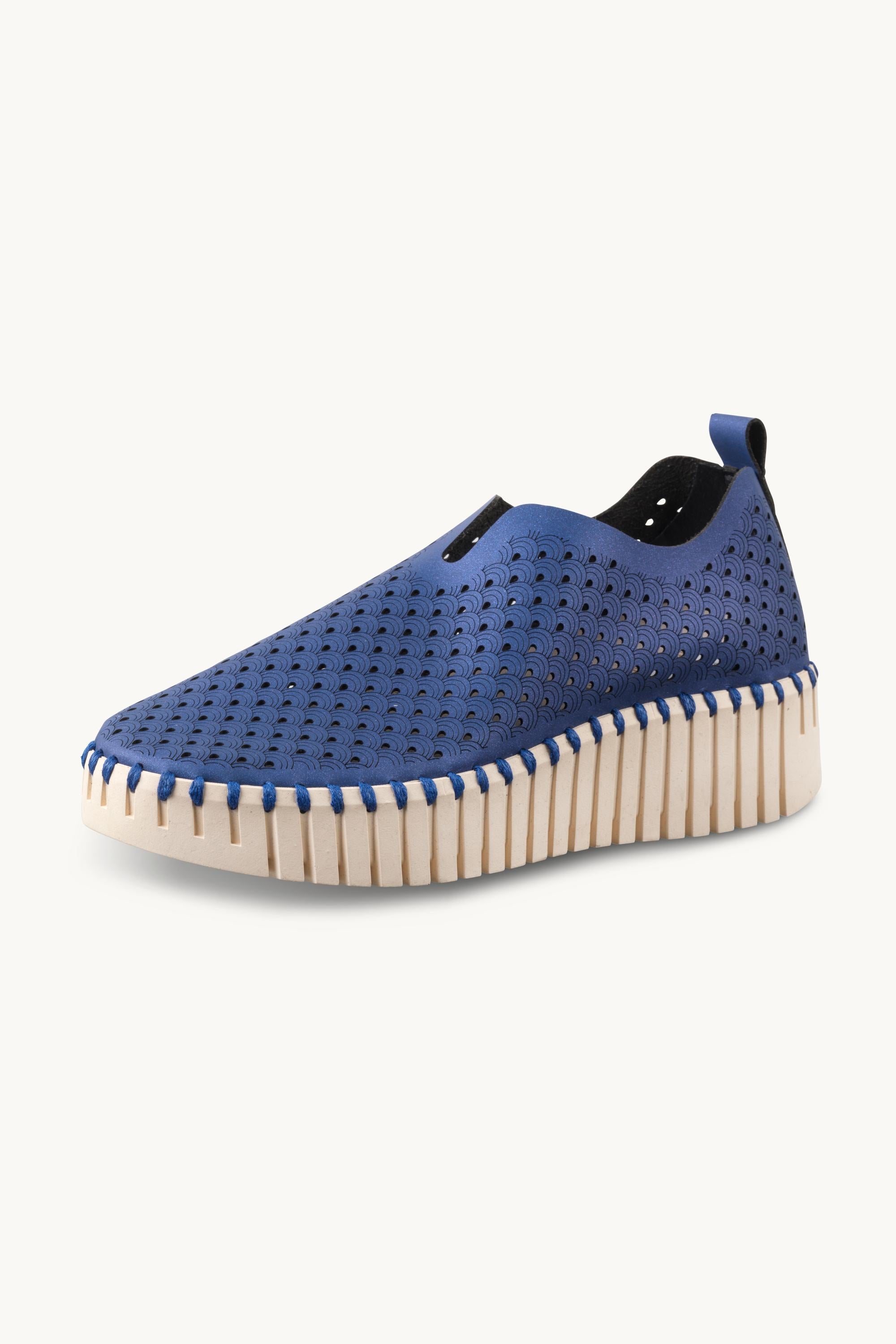 Tulip Slip-On Wedge - Blue Web Pearled Ivory