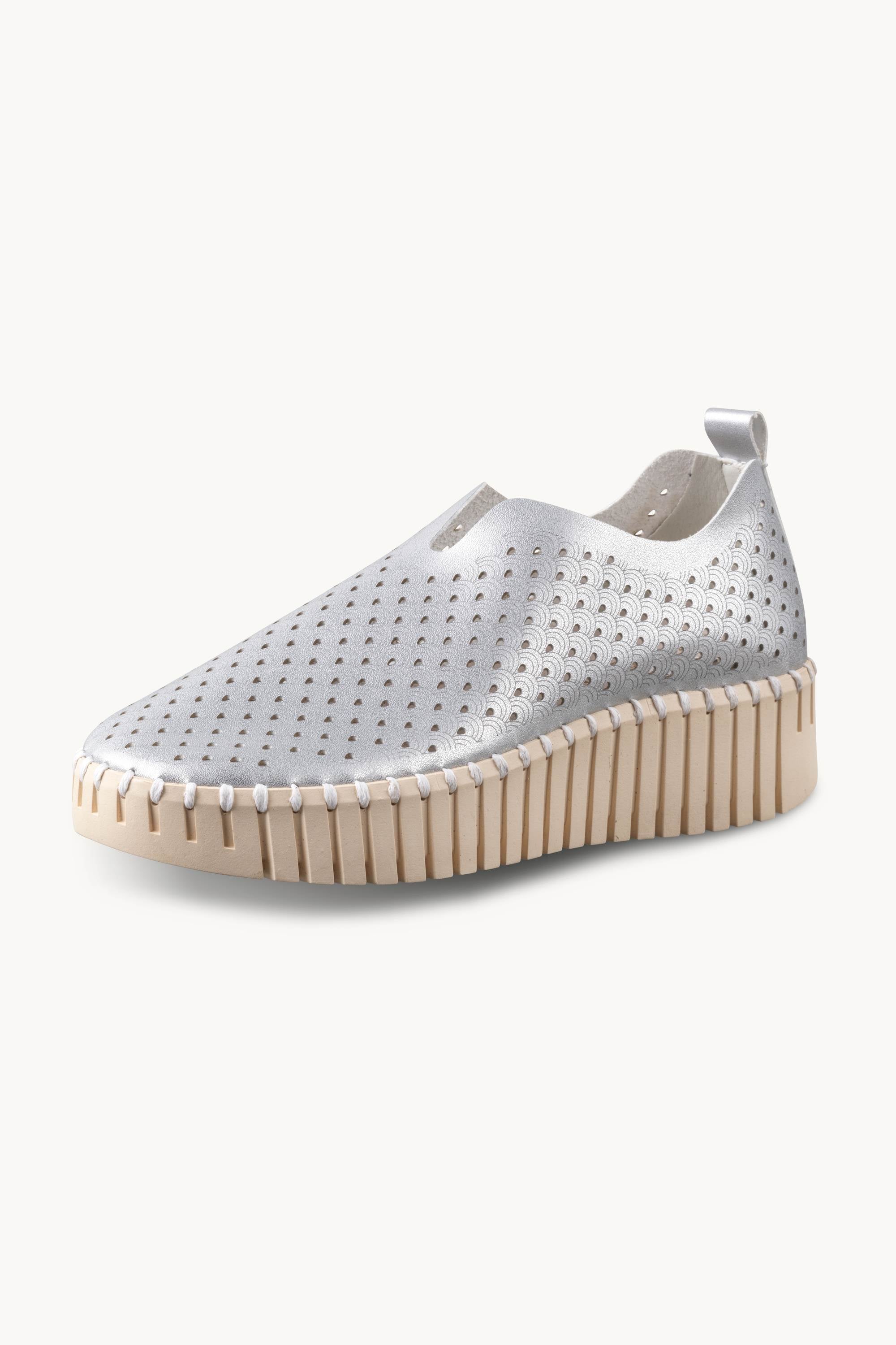 Tulip Slip-On Wedge - Silver Pearled Ivory