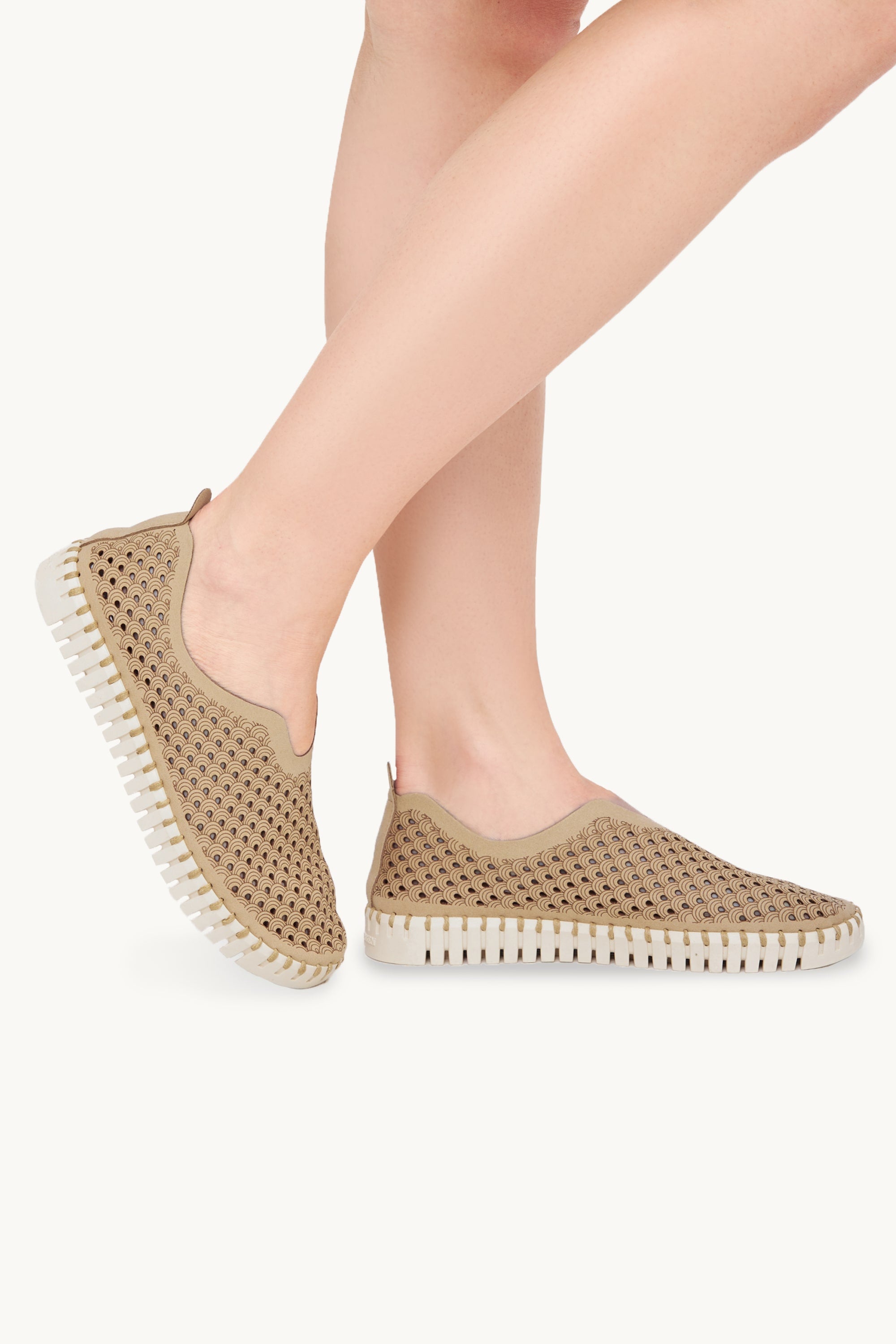 Tulip Slipper - Latte