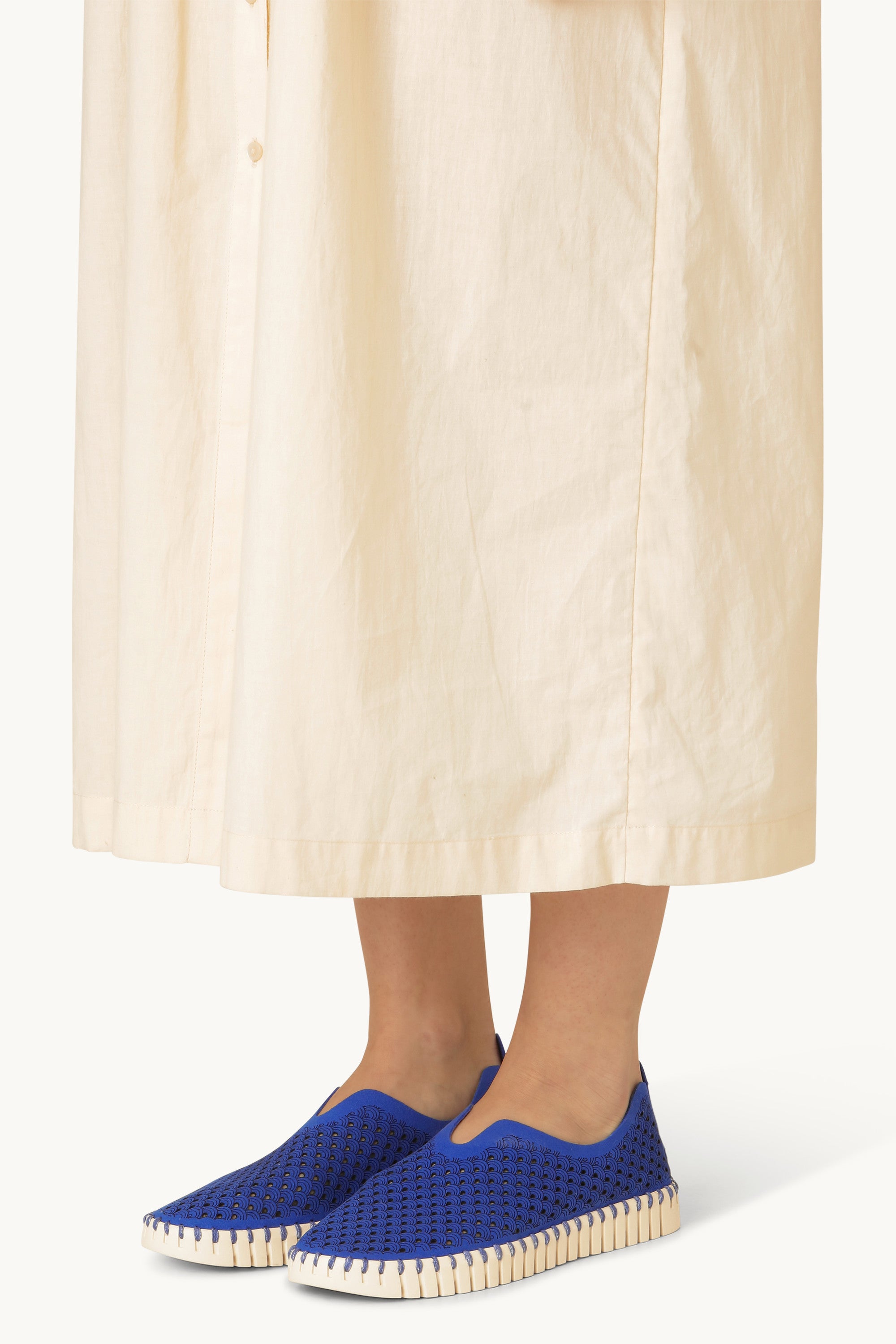 Tulip Slipper - Blue Web