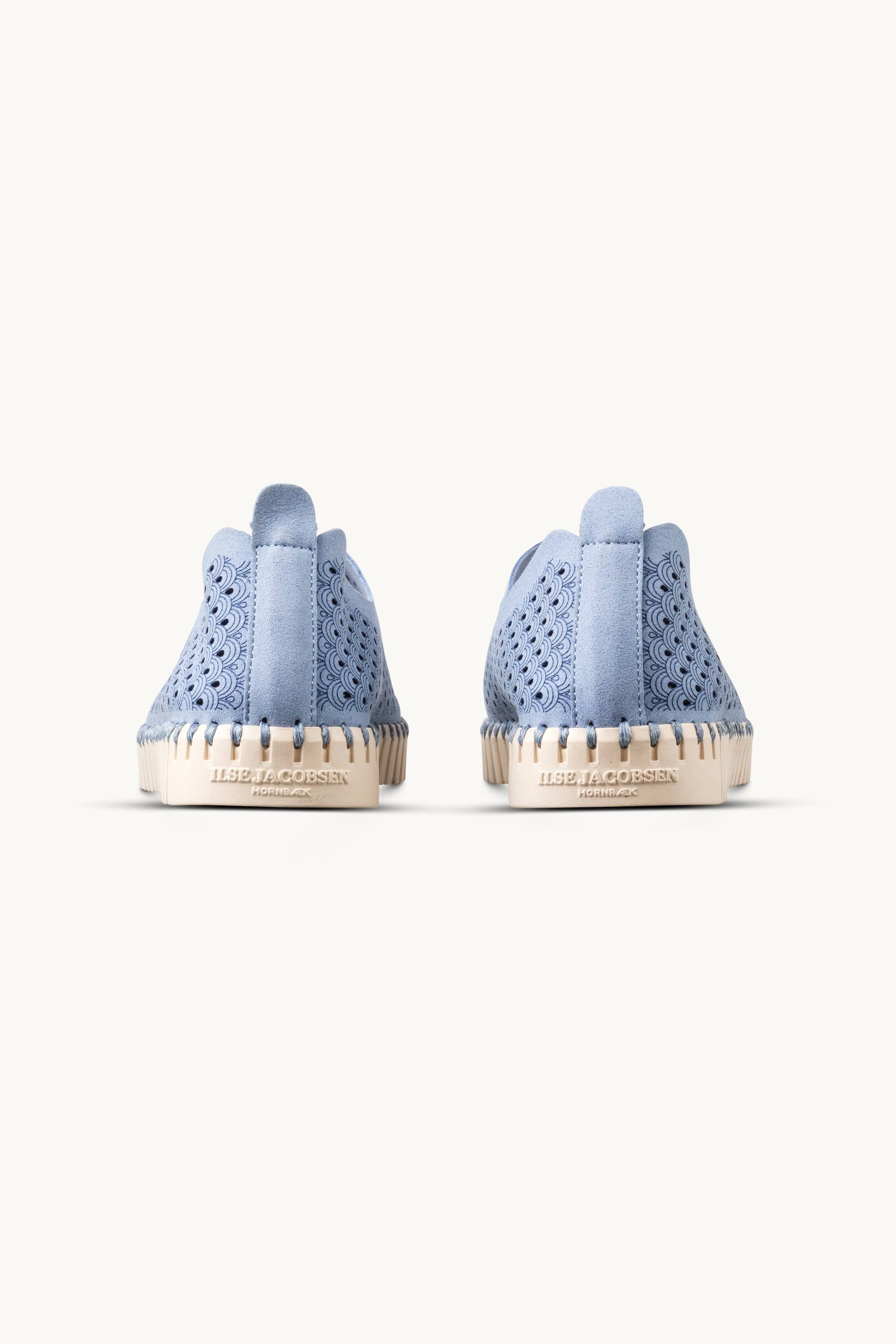 Tulip Schuh - Cornflower Pearled Ivory