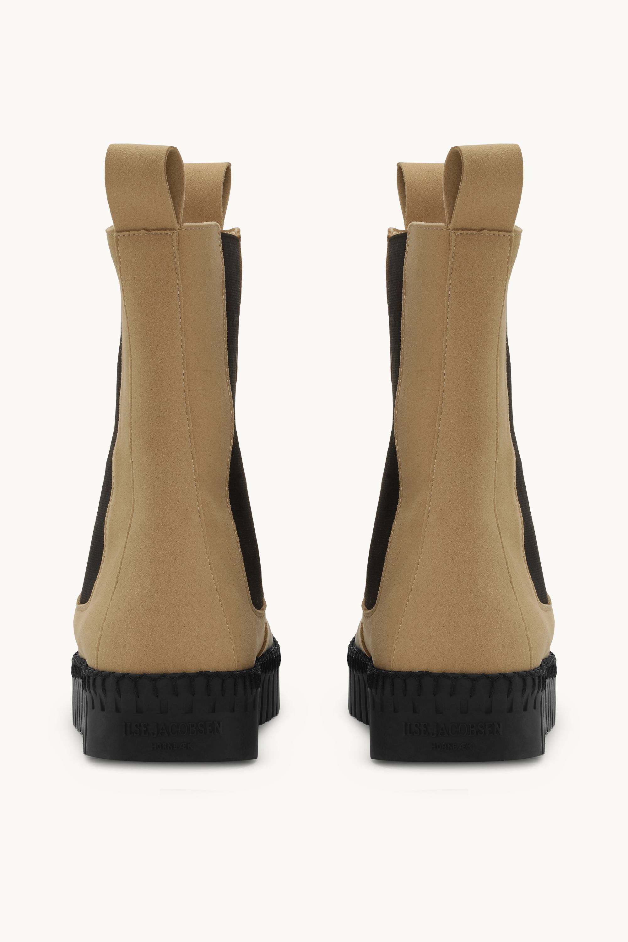 Tulip Winter - Latte Black